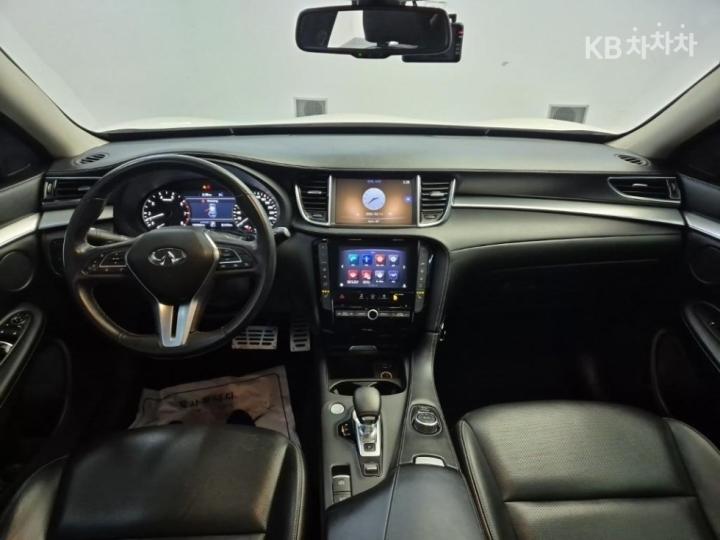 Infiniti QX QX50 2.0 VC-TURBO FWD ESSENTIAL 8