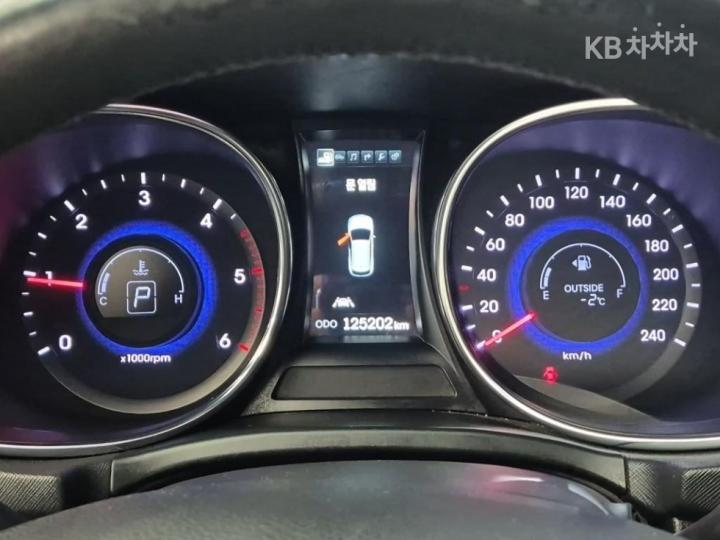 Hyundai Maxcruz Diesel e-VGT 2.2 2WD Exclusive Special 7