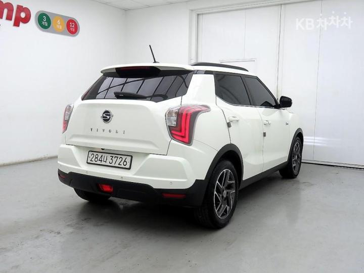 KG Mobility (Ssangyong) Tivoli Gasoline V3 2WD Base Type 5