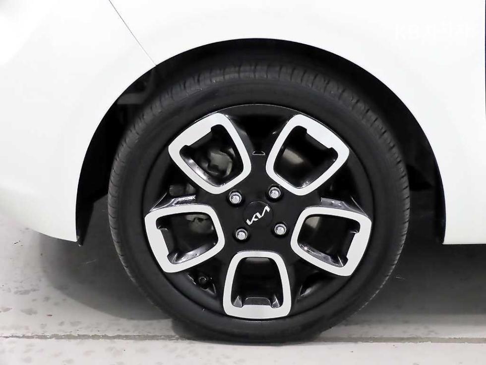 2022 - kia ray