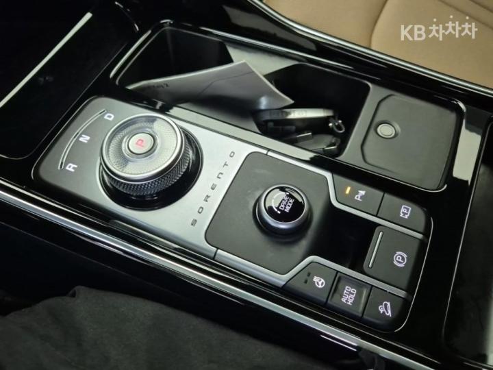 Kia Sorento Hybrid MQ4 1.6T HEV 2WD Signature Gravity 9