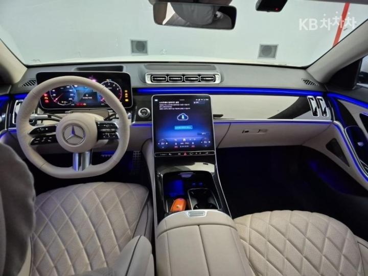 Mercedes-Benz S-Class W223 S500L 4Matic Base Type 8