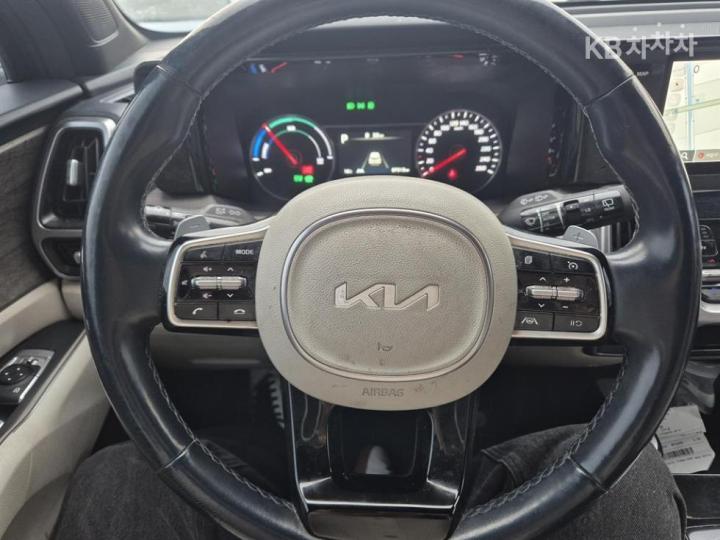 Kia Sorento Hybrid 1.6 HEV 4WD Prestige 8