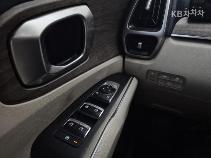 Kia Sorento Hybrid 1.6 HEV 4WD Prestige 10