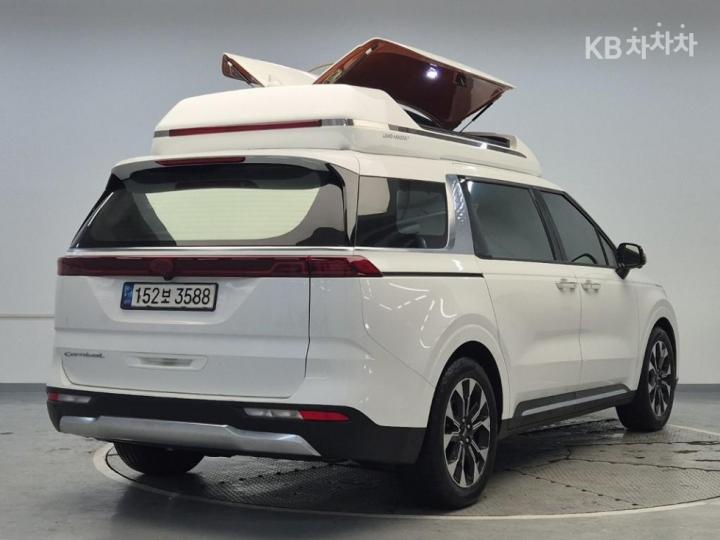 Kia Carnival D2.2 Signature 4