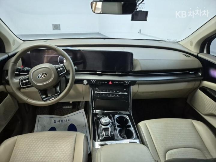 Kia Carnival D2.2 Signature 8