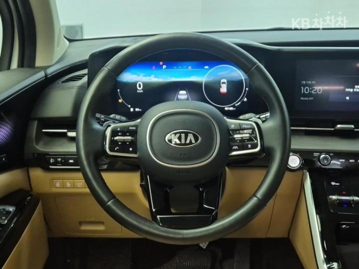 Kia Carnival G3.5 GDI Signature 10
