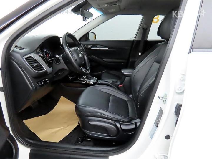 Kia Seltos 1.6 Diesel 2WD Trendy 6