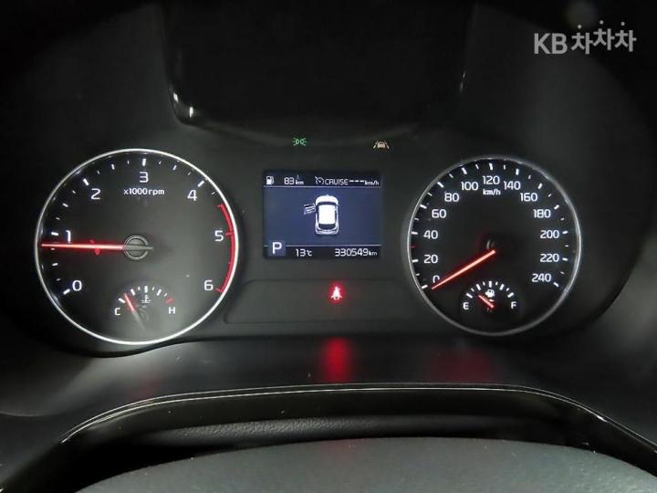 Kia Seltos 1.6 Diesel 2WD Trendy 9