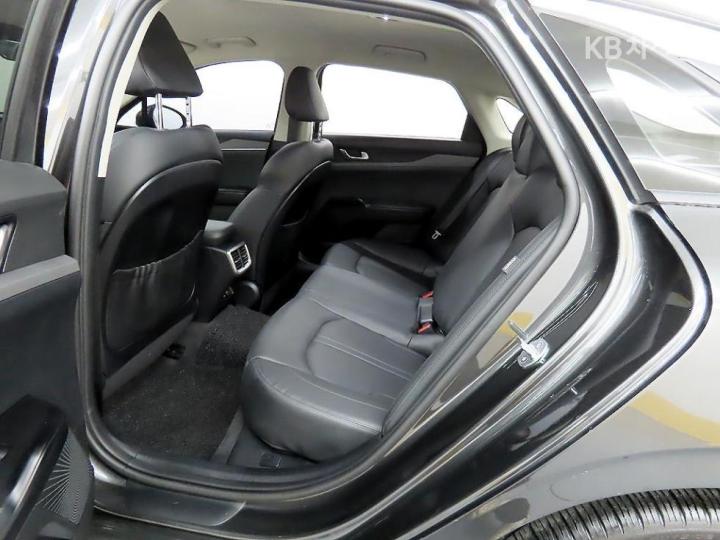 Kia K5 1.6 Gasoline Turbo Prestige 7