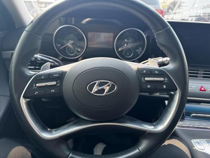 Hyundai Grandeur 3.3 Exclusive 4