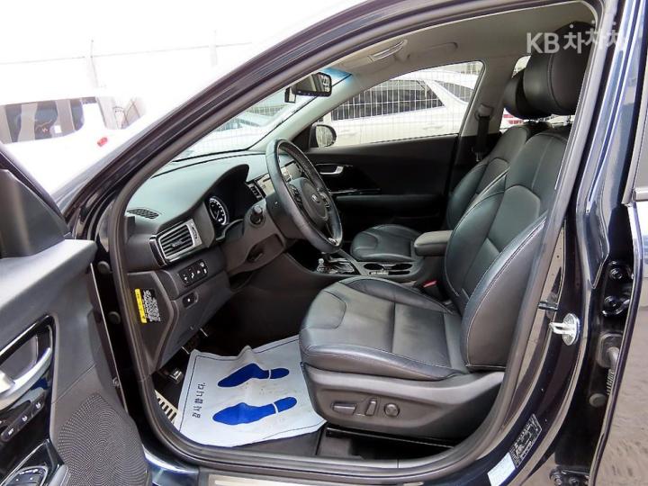 Kia Niro 1.6 Noblesse 6
