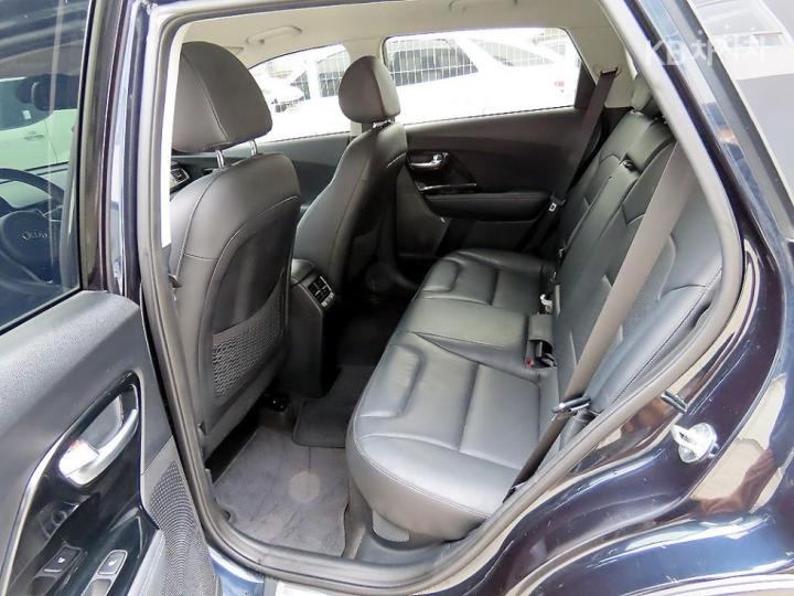 Kia Niro 1.6 Noblesse 7