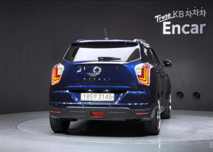 KG Mobility (Ssangyong) Tivoli Gasoline V5 2WD Base Type 5