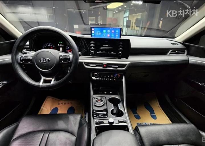 Kia K5 2.0 Gasoline Trendy 7