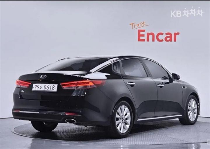 Kia K5 2.0 Gasoline SX Prestige 3