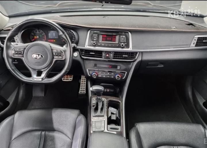 Kia K5 2.0 Gasoline SX Prestige 8