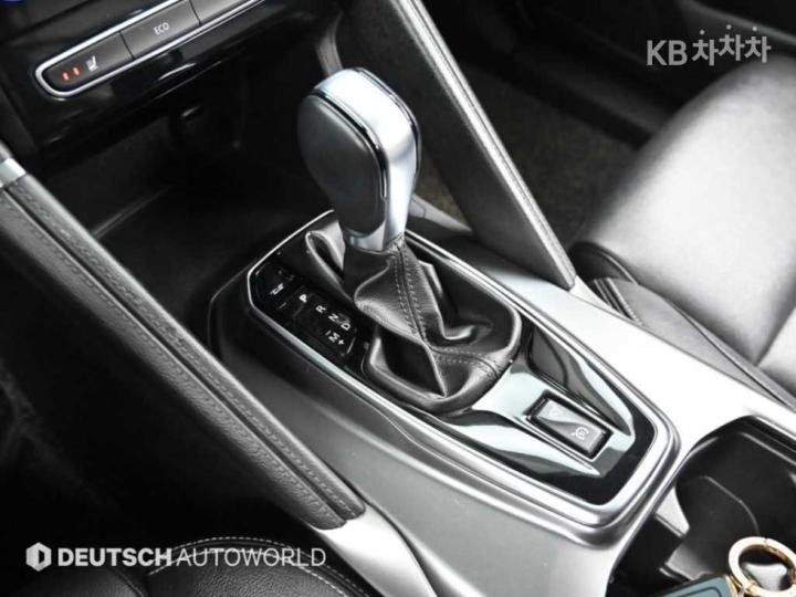 Renault QM6 Gasoline 2.0 2WD LE Base Type 10