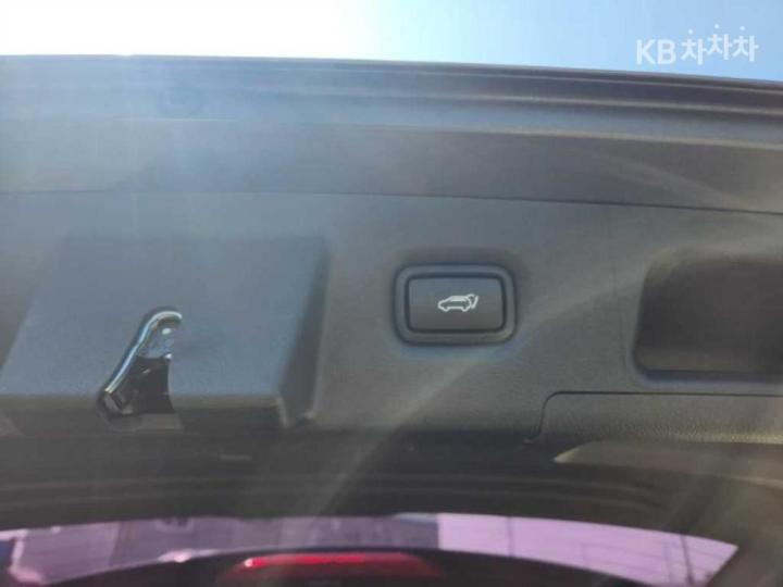 Hyundai Santa Fe TM Diesel 2.2 2WD Premium Choice 10