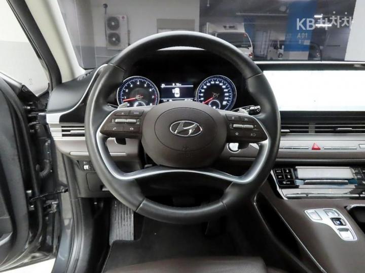 Hyundai Grandeur 3.3 LeBlanc 8