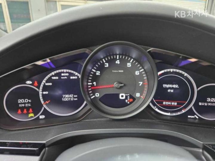 Porsche Cayenne 9Y0 3.0 Base Type 6