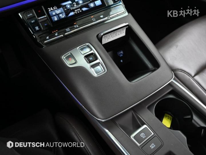 Hyundai Grandeur Hybrid 2.4 Exclusive 10