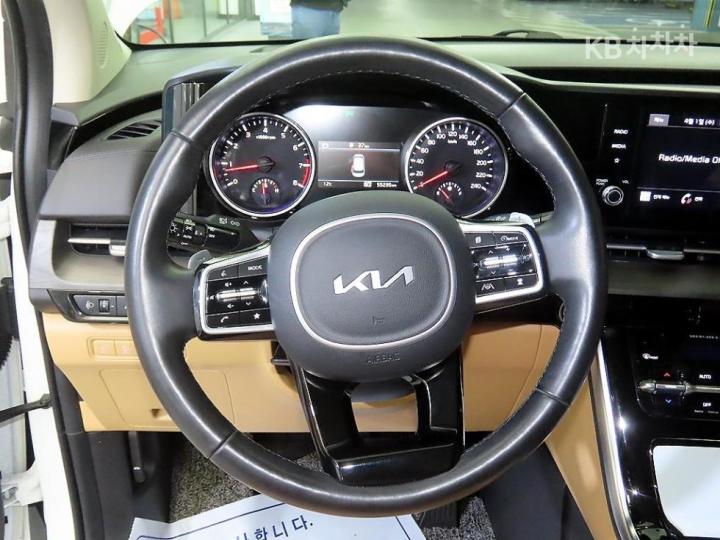 Kia Carnival G3.5 GDI Noblesse 9