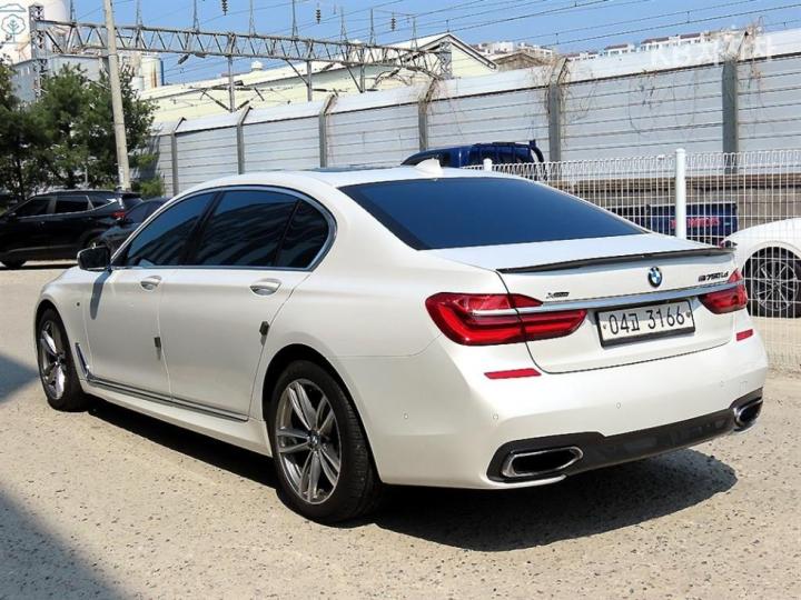 BMW 7 Series G11 740Ld xDrive M Sport 4