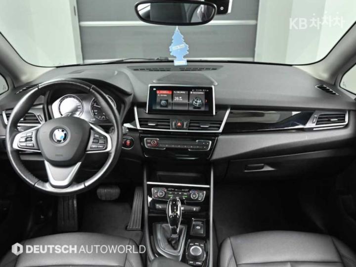 BMW 2 Series Active Tourer F45 Advantage 8