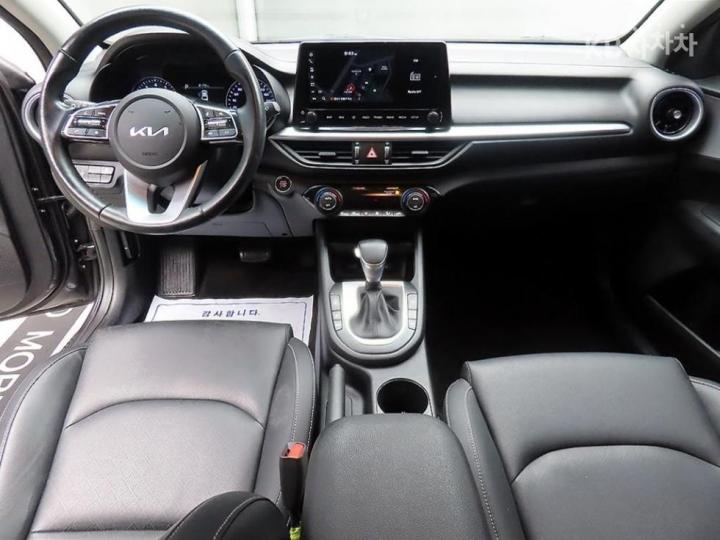 Kia K3 BD 1.6 Gasoline Trendy 8