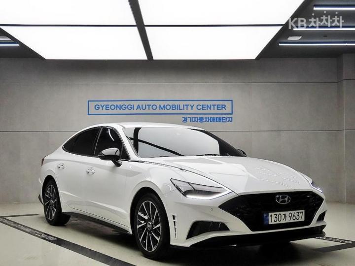 Hyundai Sonata DN8 2.0 Inspiration 2