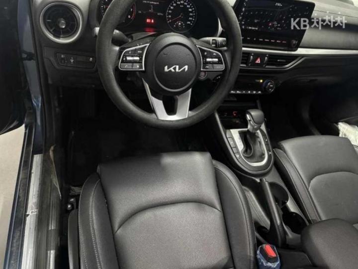 Kia K3 BD 1.6 Gasoline Trendy 9