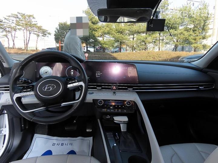 Hyundai Avante CN7 1.6 Gasoline Modern 9