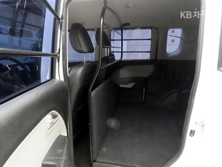 Kia Ray Van 1.0 Gasoline Van Prestige Special 7