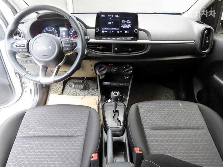 Kia Morning Urban JA 1.0 Gasoline Standard 8