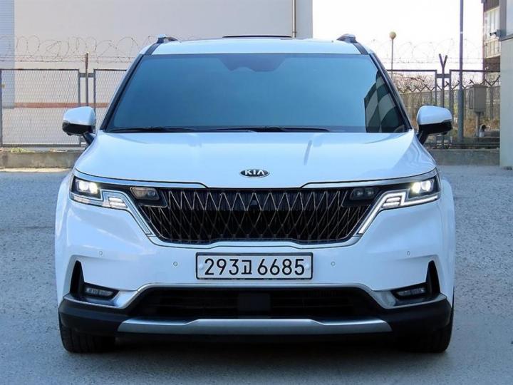 Kia Carnival D2.2 Signature 2