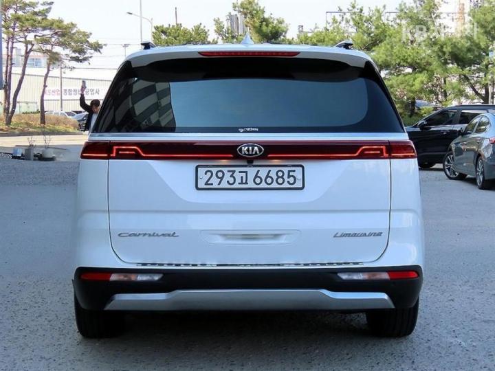 Kia Carnival D2.2 Signature 5