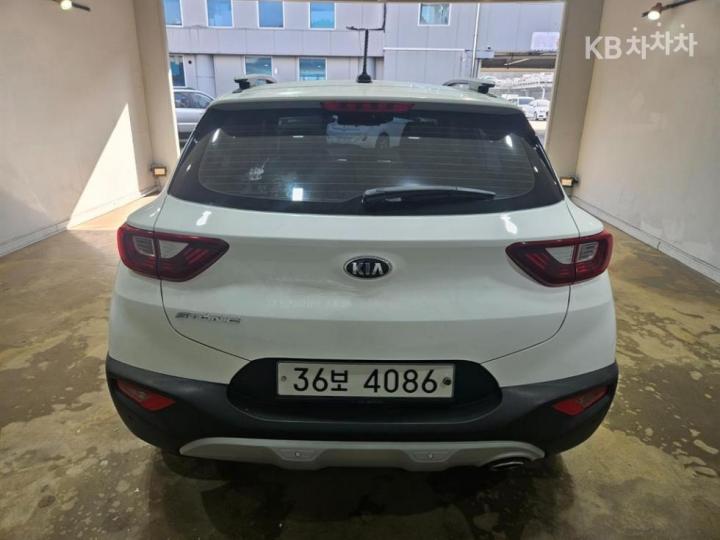 Kia Stonic Diesel 1.6 VGT Prestige 5