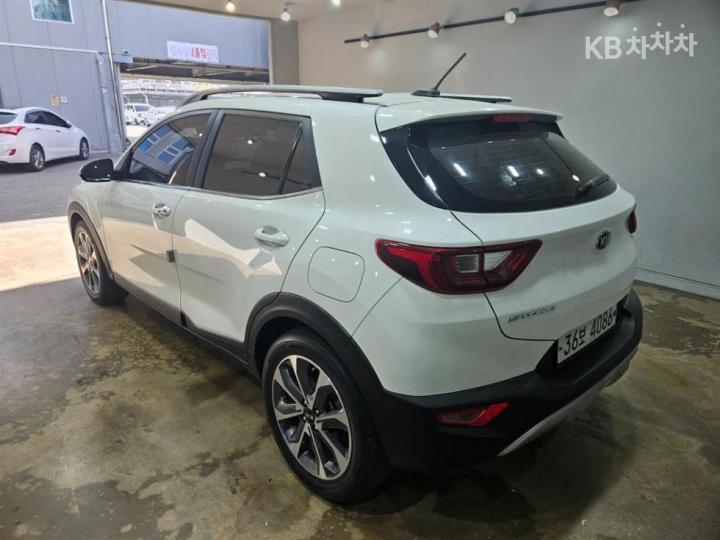 Kia Stonic Diesel 1.6 VGT Prestige 6