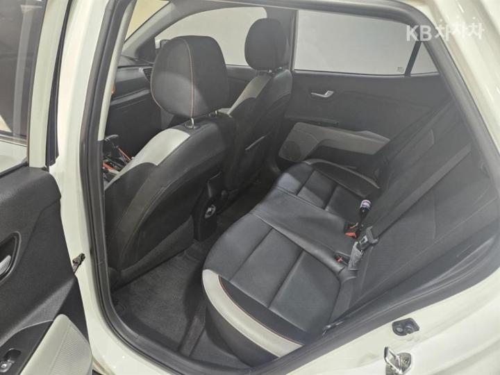 Kia Stonic Diesel 1.6 VGT Prestige 9