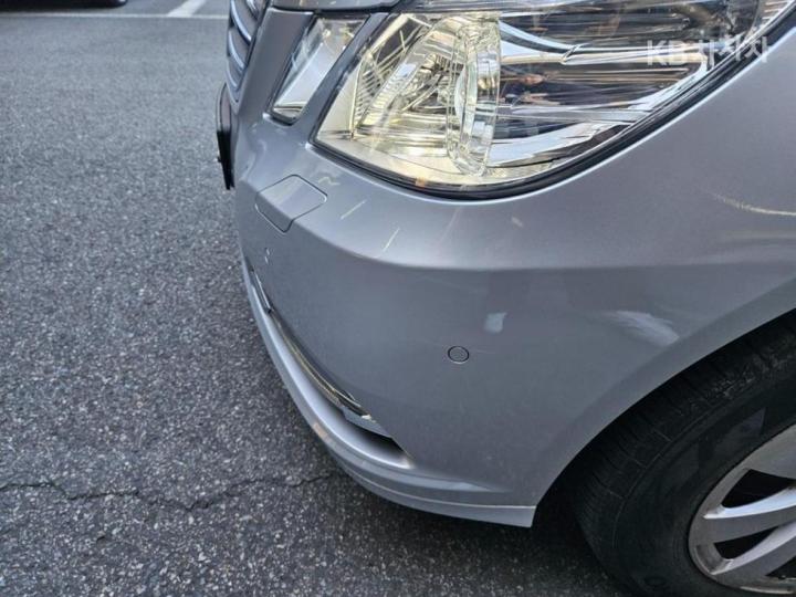 Mercedes-Benz E-Class New E200 CGI BlueEfficiency W212 2009-2013 8