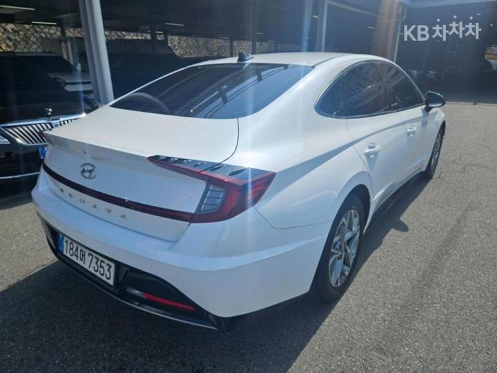 Hyundai Sonata DN8 2.0 Sensuous Modern 7