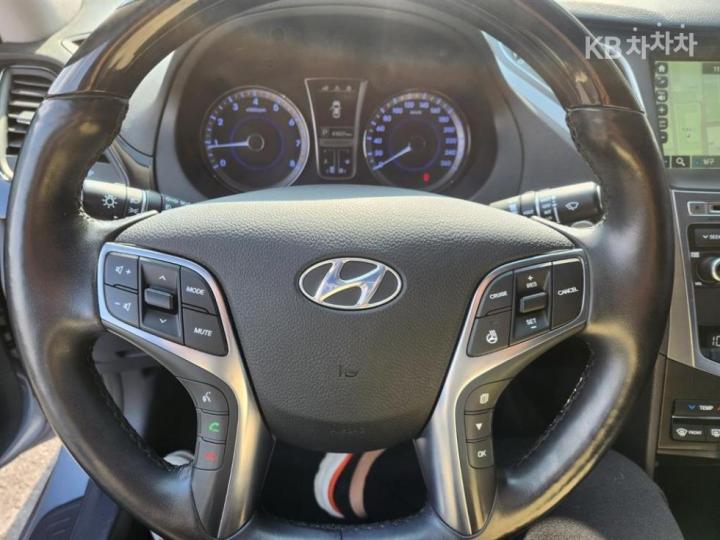 Hyundai Grandeur HG HG240 Modern 7