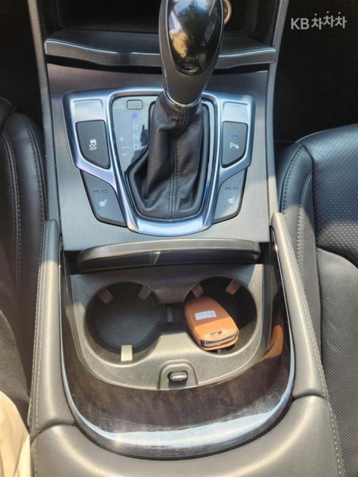 Hyundai Grandeur HG HG240 Modern 9