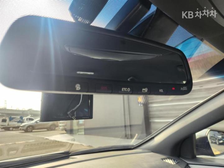 Hyundai Sonata New Rise Hybrid 2.0 HEV Premium Special 9