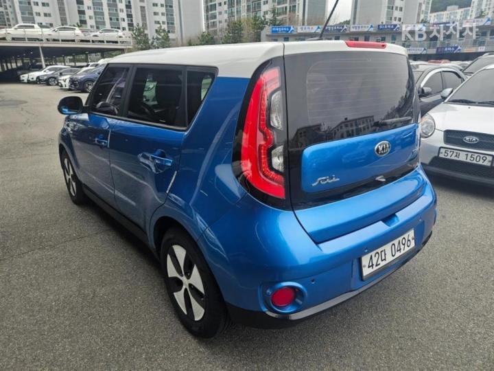Kia Soul EV 6