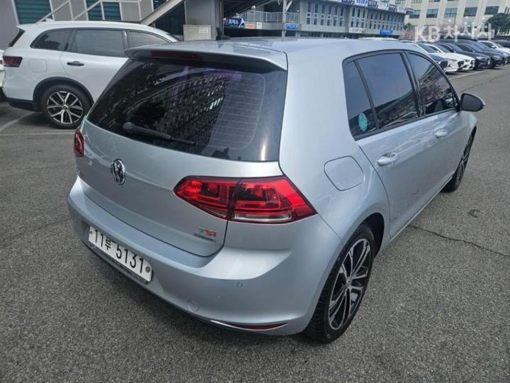 Volkswagen Golf 1.4 TSI MK7 7