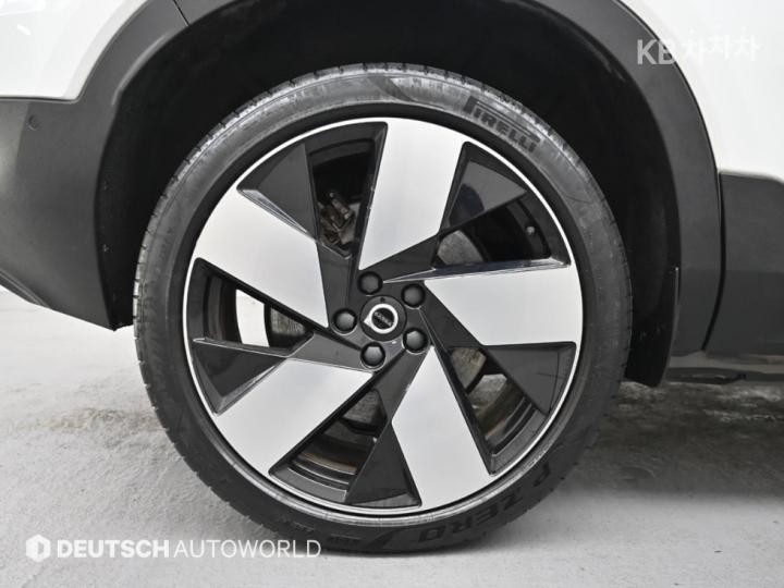 Volvo C40 Recharge Twin Ultimate Base Type 6