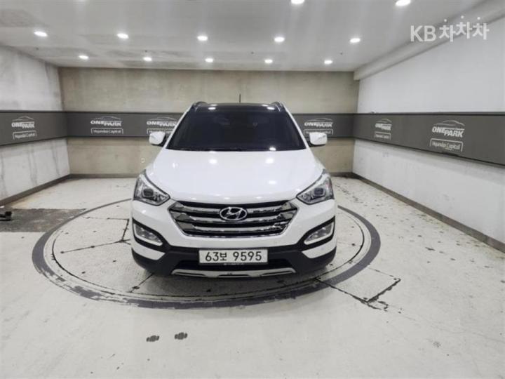 Hyundai Santa Fe DM R2.0 2WD PREMIUM Base Type 3