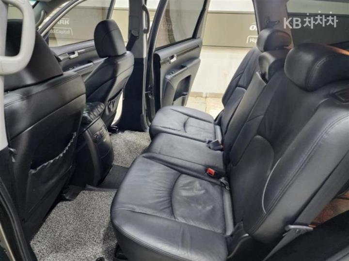 Kia Mohave 2WD KV300 Top Model 8